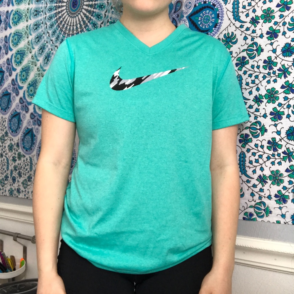 Teal Nike V-neck shirt - Picture 2 of 3